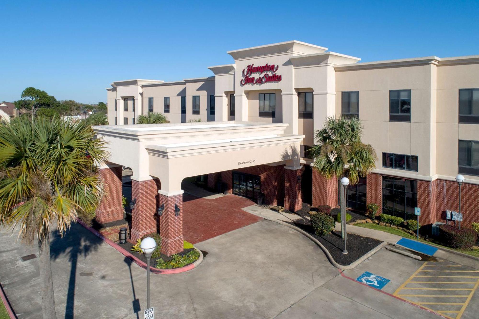 Hampton Inn & Suites Port Arthur Exterior photo
