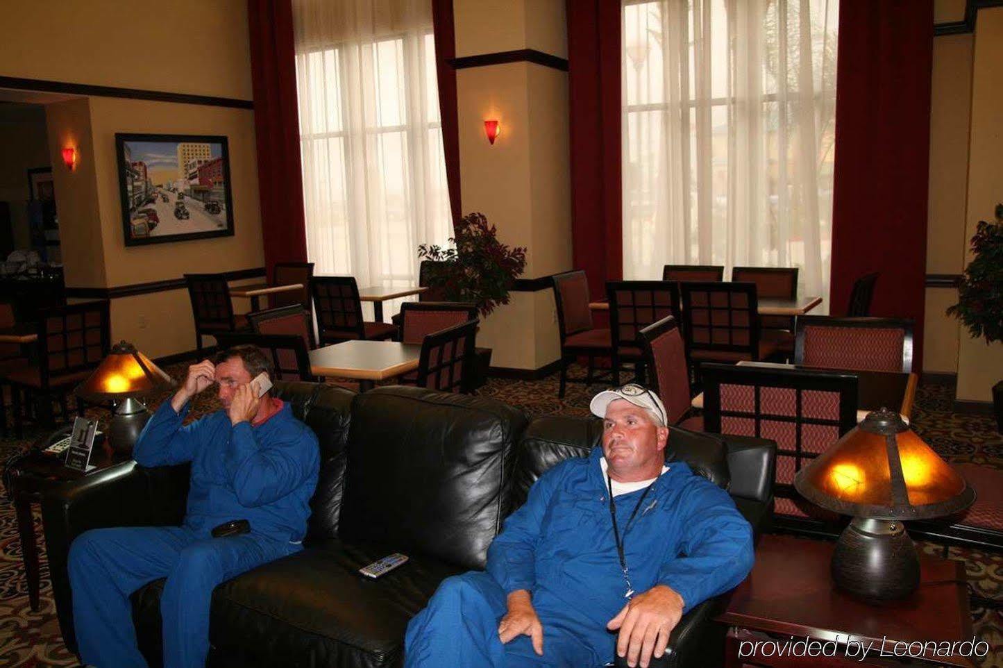 Hampton Inn & Suites Port Arthur Restaurant photo